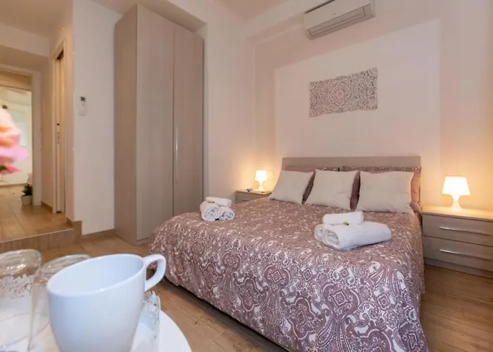 Lovely Nights - Luxury Rom